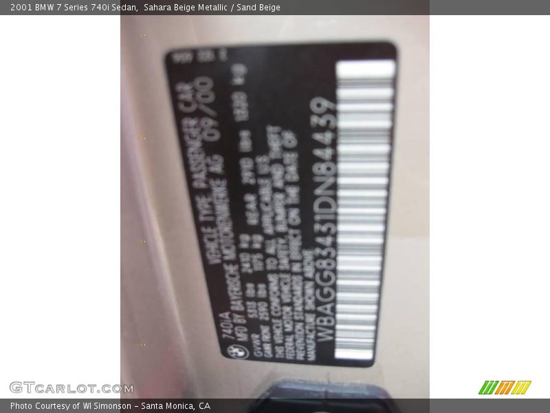 Sahara Beige Metallic / Sand Beige 2001 BMW 7 Series 740i Sedan