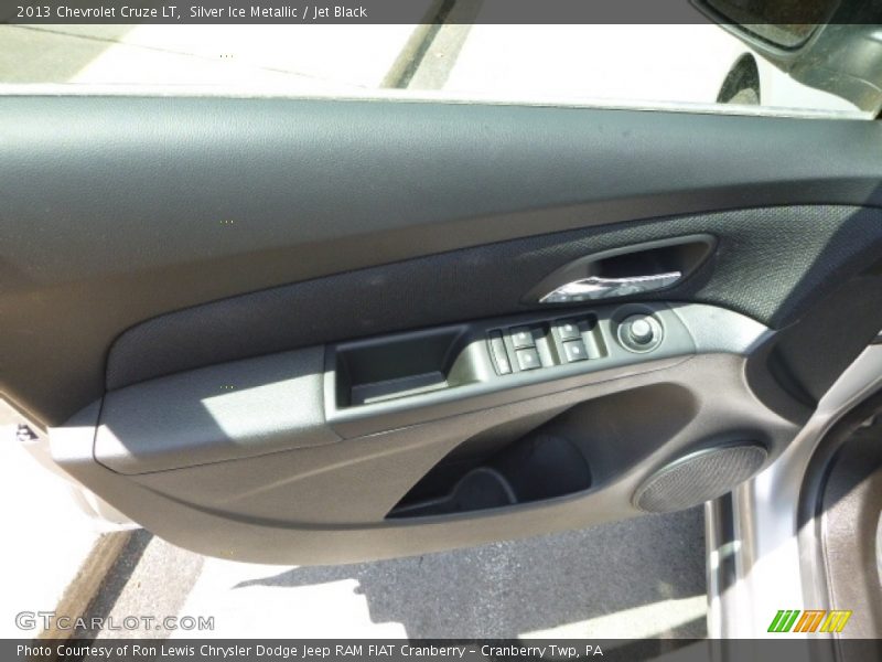 Silver Ice Metallic / Jet Black 2013 Chevrolet Cruze LT