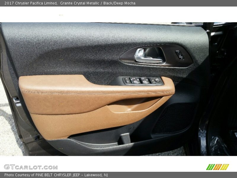 Granite Crystal Metallic / Black/Deep Mocha 2017 Chrysler Pacifica Limited