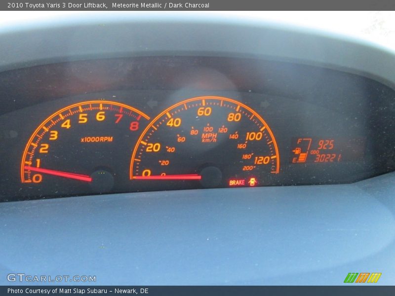 Meteorite Metallic / Dark Charcoal 2010 Toyota Yaris 3 Door Liftback