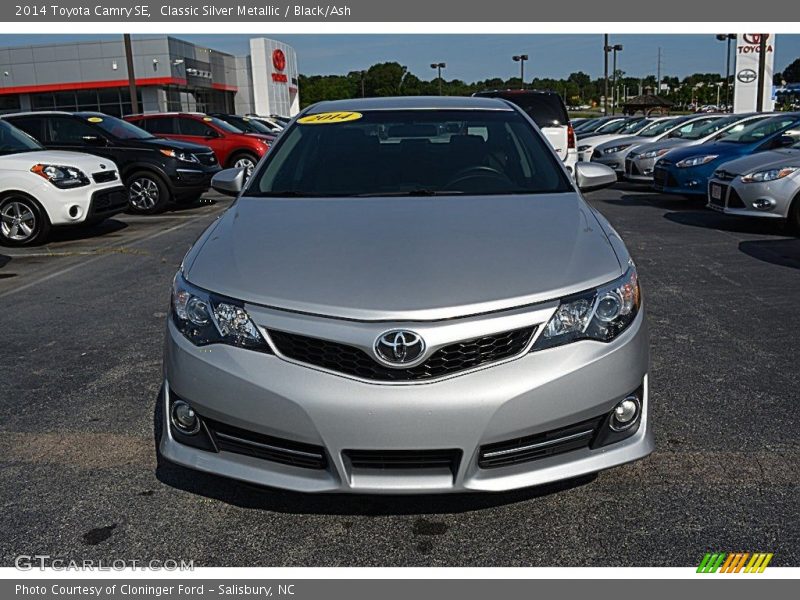 Classic Silver Metallic / Black/Ash 2014 Toyota Camry SE