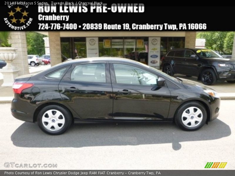 Tuxedo Black / Charcoal Black 2014 Ford Focus S Sedan