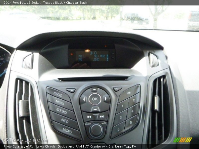 Tuxedo Black / Charcoal Black 2014 Ford Focus S Sedan