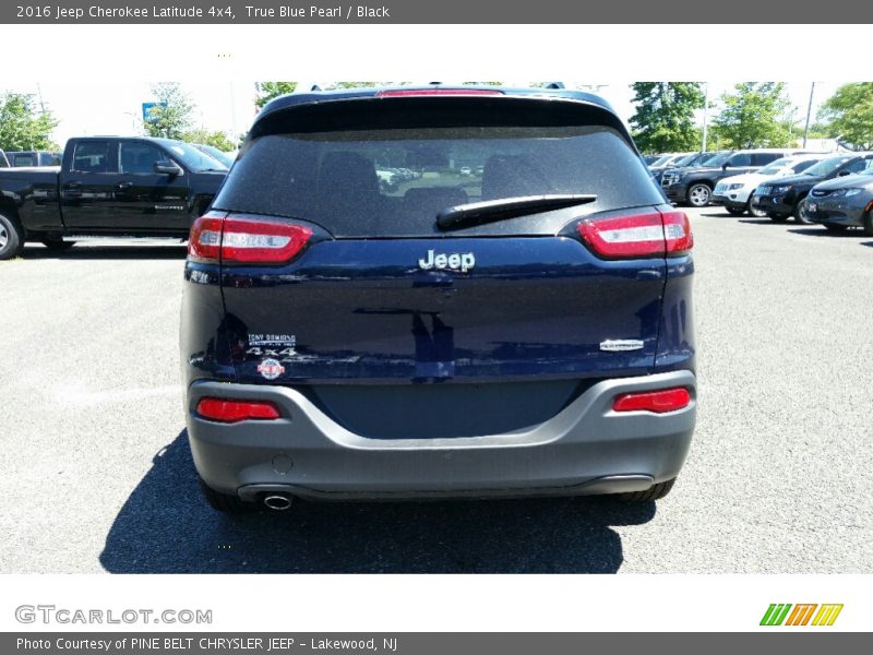 True Blue Pearl / Black 2016 Jeep Cherokee Latitude 4x4