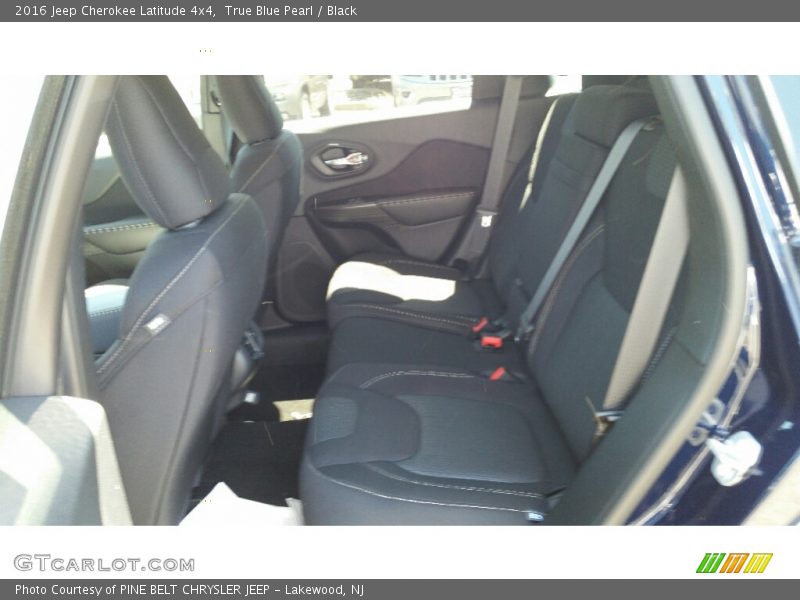 True Blue Pearl / Black 2016 Jeep Cherokee Latitude 4x4