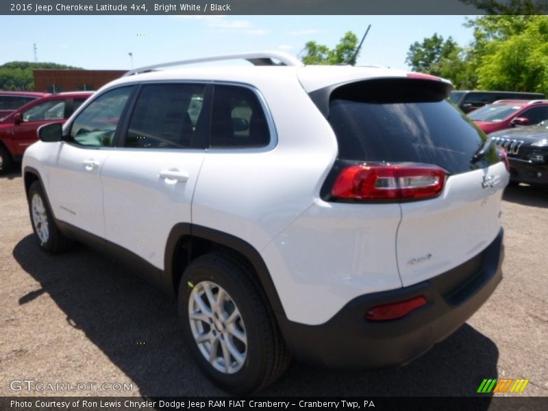 Bright White / Black 2016 Jeep Cherokee Latitude 4x4