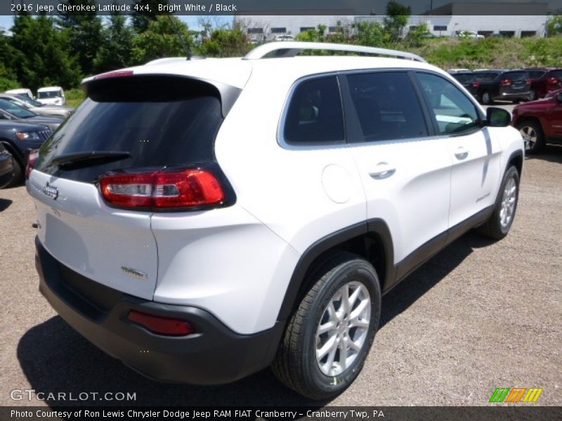 Bright White / Black 2016 Jeep Cherokee Latitude 4x4