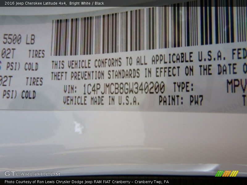 Bright White / Black 2016 Jeep Cherokee Latitude 4x4