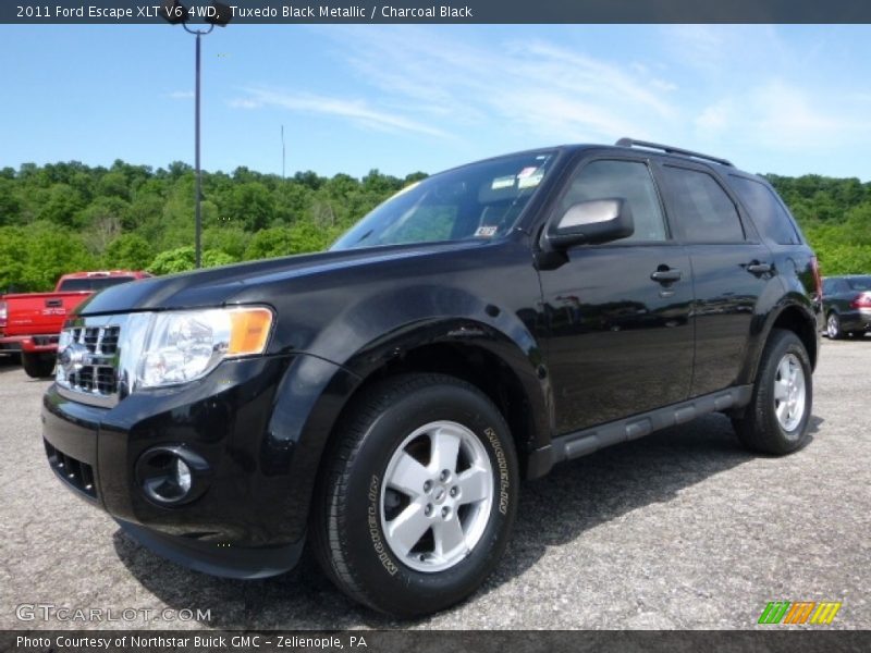 Tuxedo Black Metallic / Charcoal Black 2011 Ford Escape XLT V6 4WD