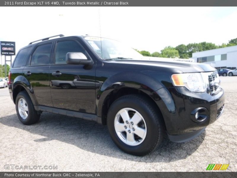 Tuxedo Black Metallic / Charcoal Black 2011 Ford Escape XLT V6 4WD