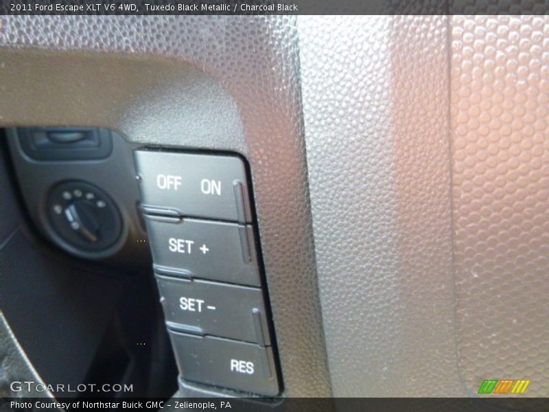 Tuxedo Black Metallic / Charcoal Black 2011 Ford Escape XLT V6 4WD