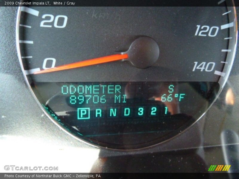 White / Gray 2009 Chevrolet Impala LT