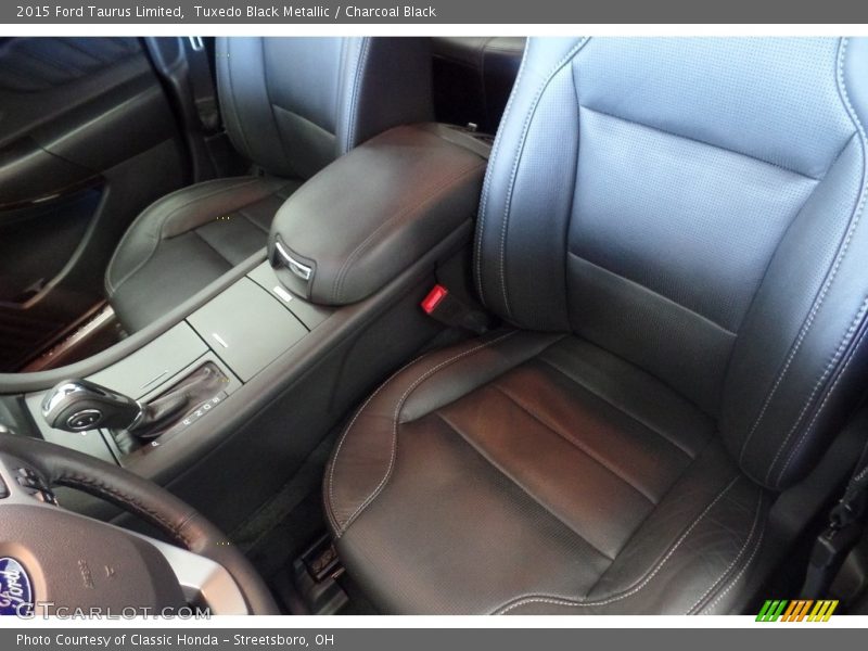 Tuxedo Black Metallic / Charcoal Black 2015 Ford Taurus Limited