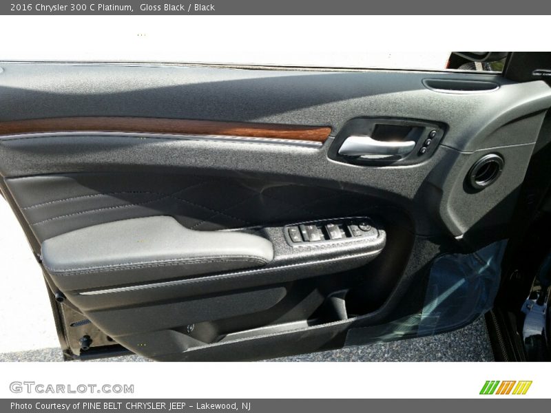 Gloss Black / Black 2016 Chrysler 300 C Platinum