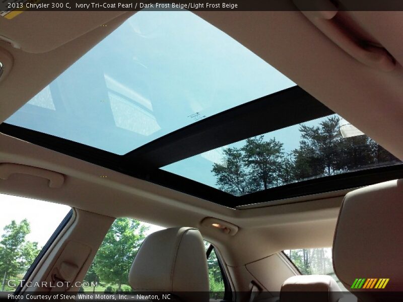 Ivory Tri-Coat Pearl / Dark Frost Beige/Light Frost Beige 2013 Chrysler 300 C