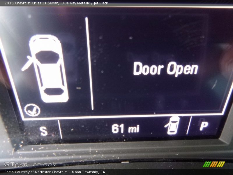 Blue Ray Metallic / Jet Black 2016 Chevrolet Cruze LT Sedan