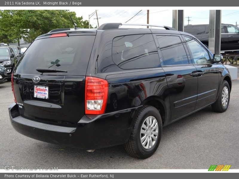 Midnight Black / Beige 2011 Kia Sedona LX