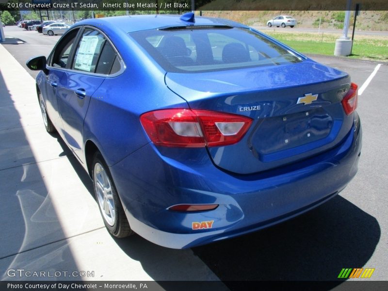 Kinetic Blue Metallic / Jet Black 2016 Chevrolet Cruze LT Sedan