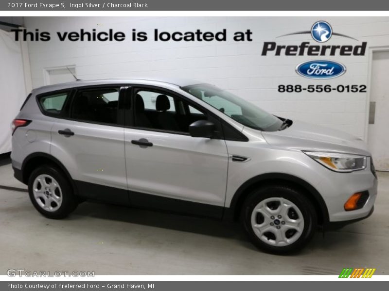 Ingot Silver / Charcoal Black 2017 Ford Escape S