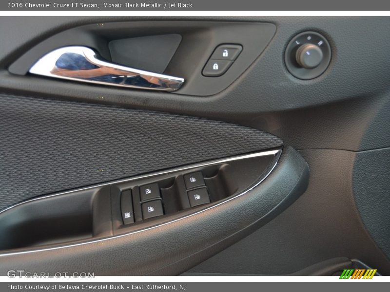 Mosaic Black Metallic / Jet Black 2016 Chevrolet Cruze LT Sedan