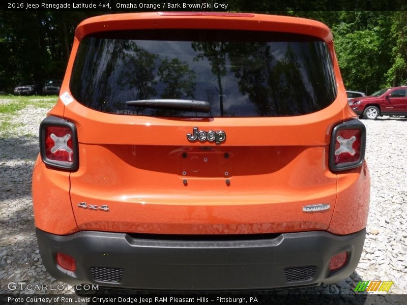 Omaha Orange / Bark Brown/Ski Grey 2016 Jeep Renegade Latitude 4x4