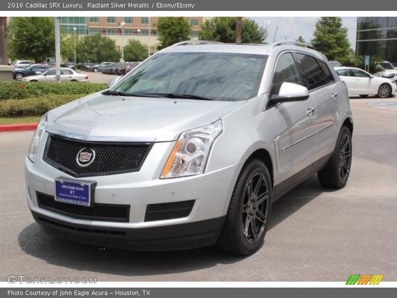 Radiant Silver Metallic / Ebony/Ebony 2016 Cadillac SRX Luxury