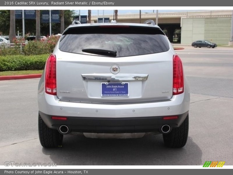 Radiant Silver Metallic / Ebony/Ebony 2016 Cadillac SRX Luxury