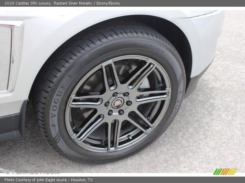 Radiant Silver Metallic / Ebony/Ebony 2016 Cadillac SRX Luxury