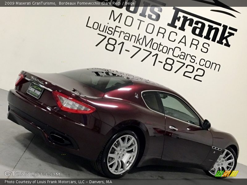 Bordeaux Pontevecchio (Dark Red) / Beige 2009 Maserati GranTurismo