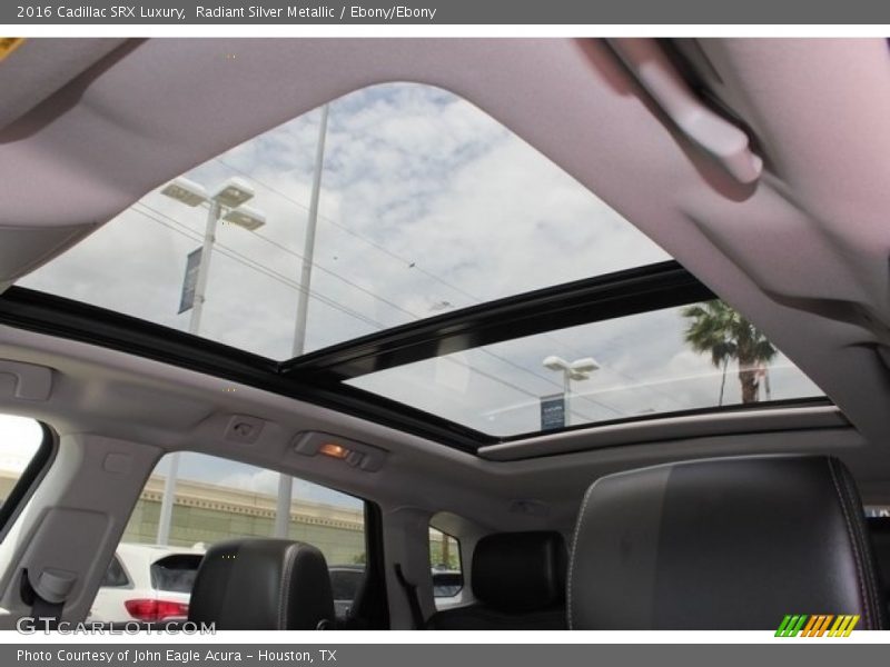 Radiant Silver Metallic / Ebony/Ebony 2016 Cadillac SRX Luxury