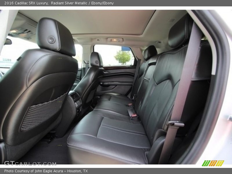 Radiant Silver Metallic / Ebony/Ebony 2016 Cadillac SRX Luxury