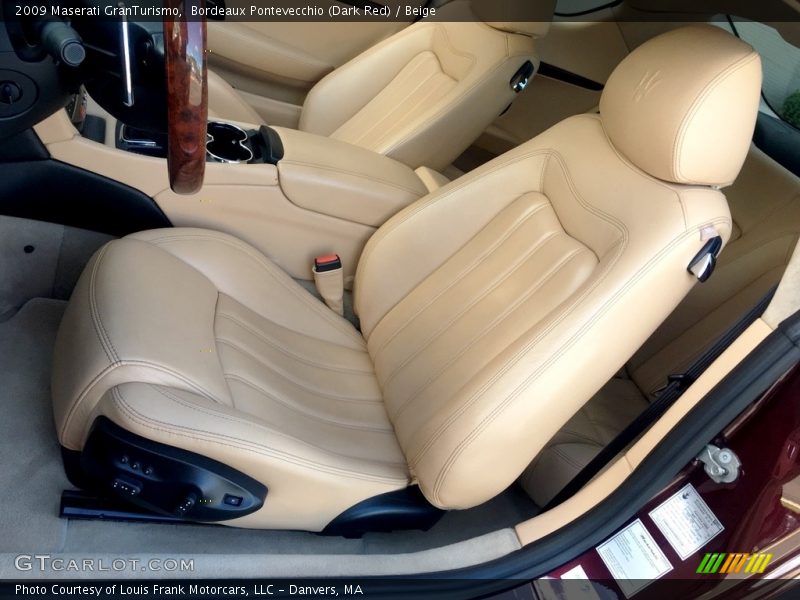 Bordeaux Pontevecchio (Dark Red) / Beige 2009 Maserati GranTurismo