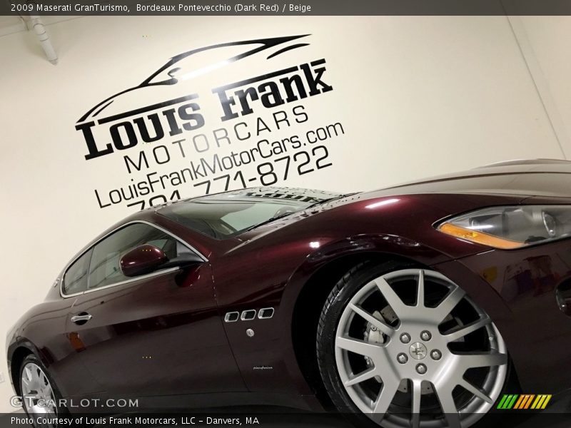 Bordeaux Pontevecchio (Dark Red) / Beige 2009 Maserati GranTurismo