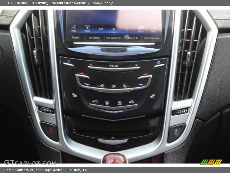 Radiant Silver Metallic / Ebony/Ebony 2016 Cadillac SRX Luxury