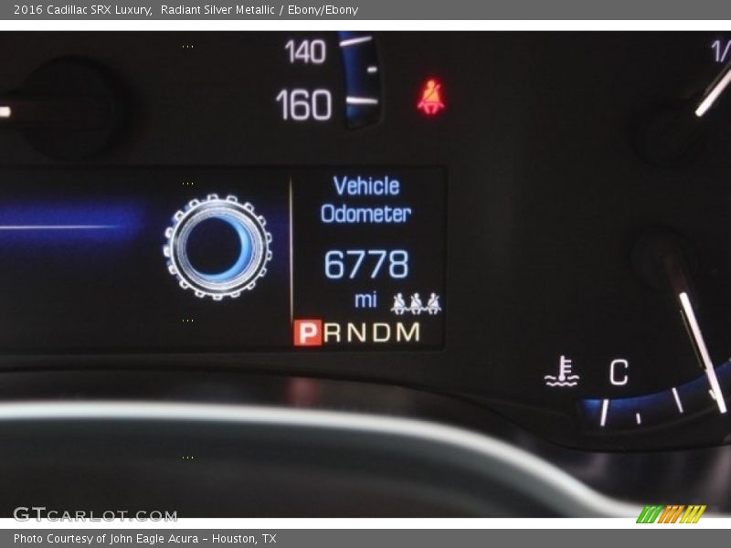Radiant Silver Metallic / Ebony/Ebony 2016 Cadillac SRX Luxury