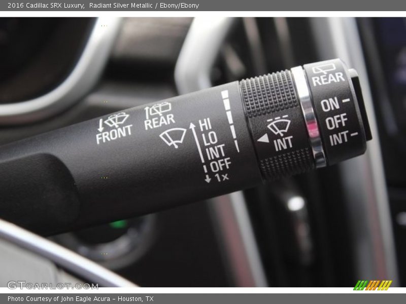 Radiant Silver Metallic / Ebony/Ebony 2016 Cadillac SRX Luxury
