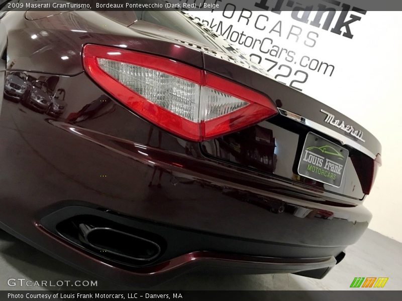 Bordeaux Pontevecchio (Dark Red) / Beige 2009 Maserati GranTurismo