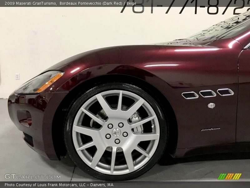 Bordeaux Pontevecchio (Dark Red) / Beige 2009 Maserati GranTurismo