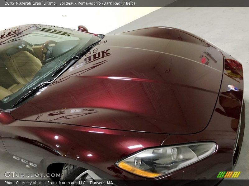 Bordeaux Pontevecchio (Dark Red) / Beige 2009 Maserati GranTurismo