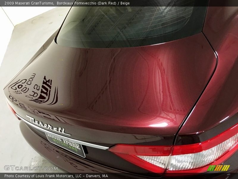 Bordeaux Pontevecchio (Dark Red) / Beige 2009 Maserati GranTurismo