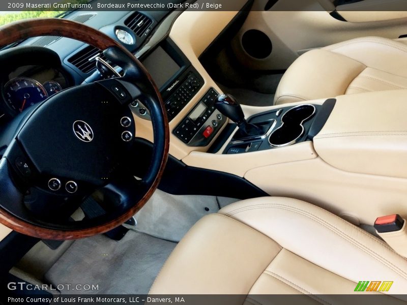 Bordeaux Pontevecchio (Dark Red) / Beige 2009 Maserati GranTurismo