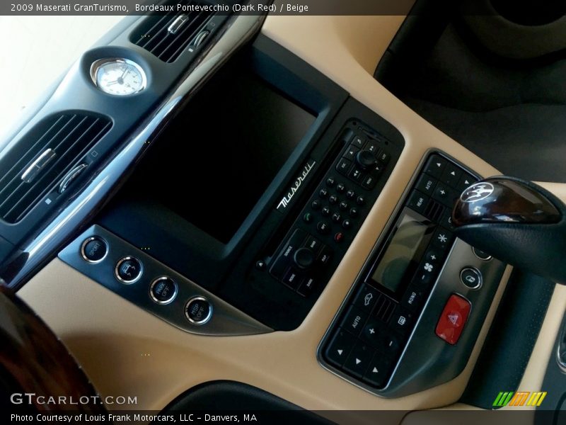 Bordeaux Pontevecchio (Dark Red) / Beige 2009 Maserati GranTurismo