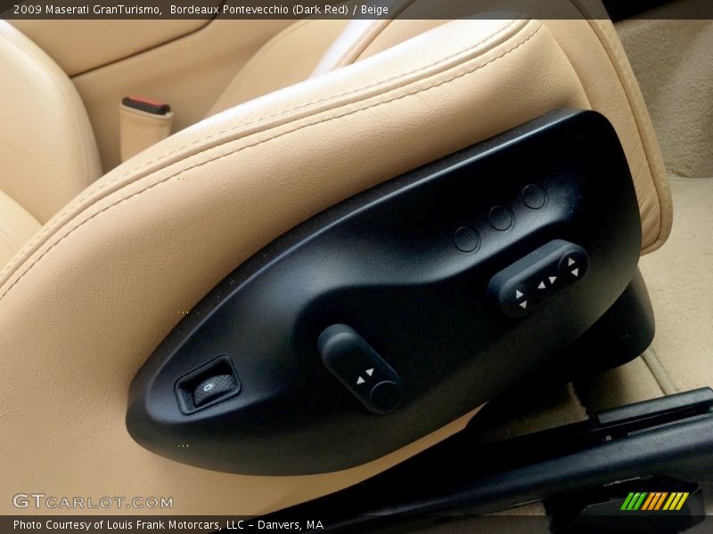 Bordeaux Pontevecchio (Dark Red) / Beige 2009 Maserati GranTurismo