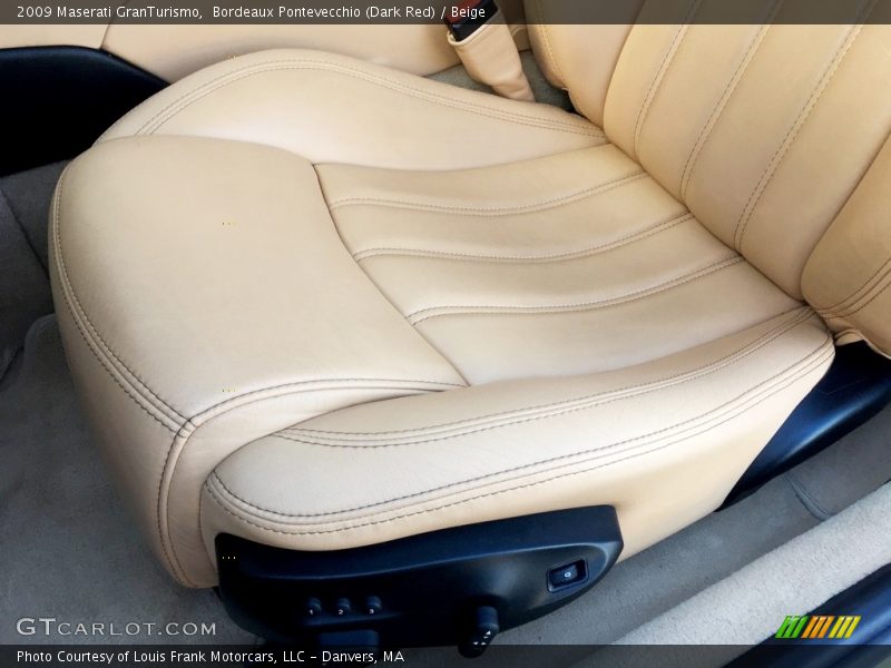 Bordeaux Pontevecchio (Dark Red) / Beige 2009 Maserati GranTurismo