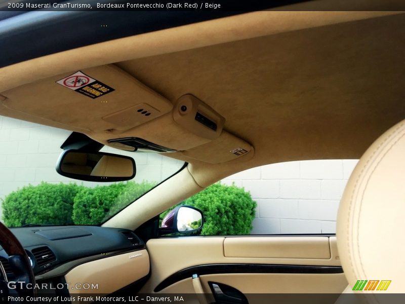Bordeaux Pontevecchio (Dark Red) / Beige 2009 Maserati GranTurismo