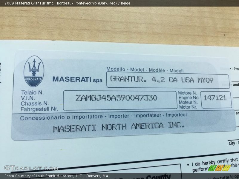 Bordeaux Pontevecchio (Dark Red) / Beige 2009 Maserati GranTurismo