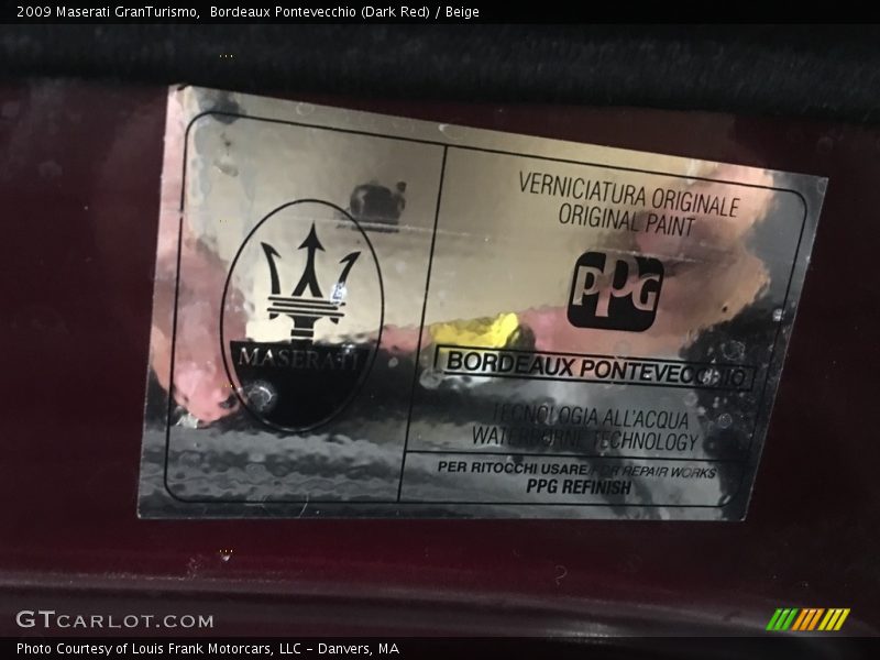 Bordeaux Pontevecchio (Dark Red) / Beige 2009 Maserati GranTurismo