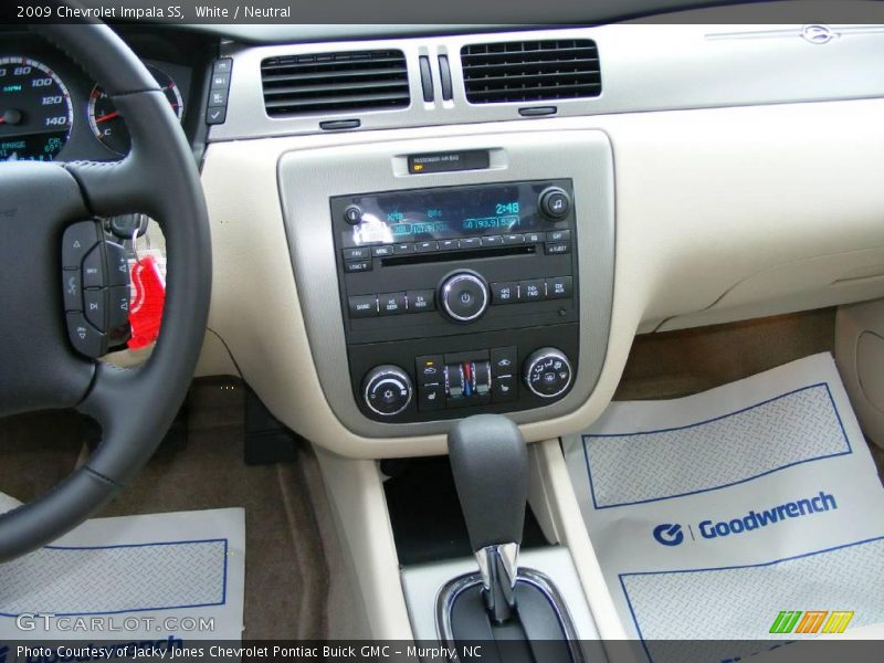 White / Neutral 2009 Chevrolet Impala SS