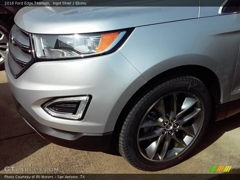 Ingot Silver / Ebony 2016 Ford Edge Titanium