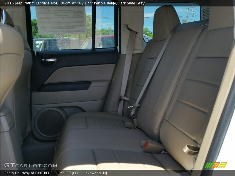 Bright White / Light Pebble Beige/Dark Slate Gray 2016 Jeep Patriot Latitude 4x4